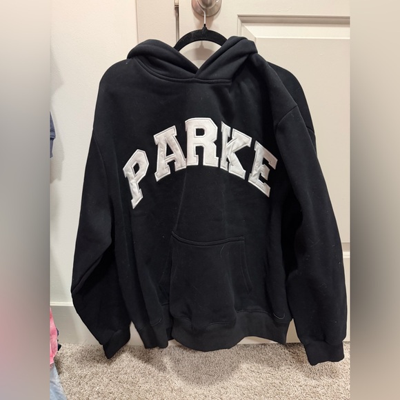 Parke Sweaters - Parke XXL Varisity Black/White Hoodie. 🖤⚡️